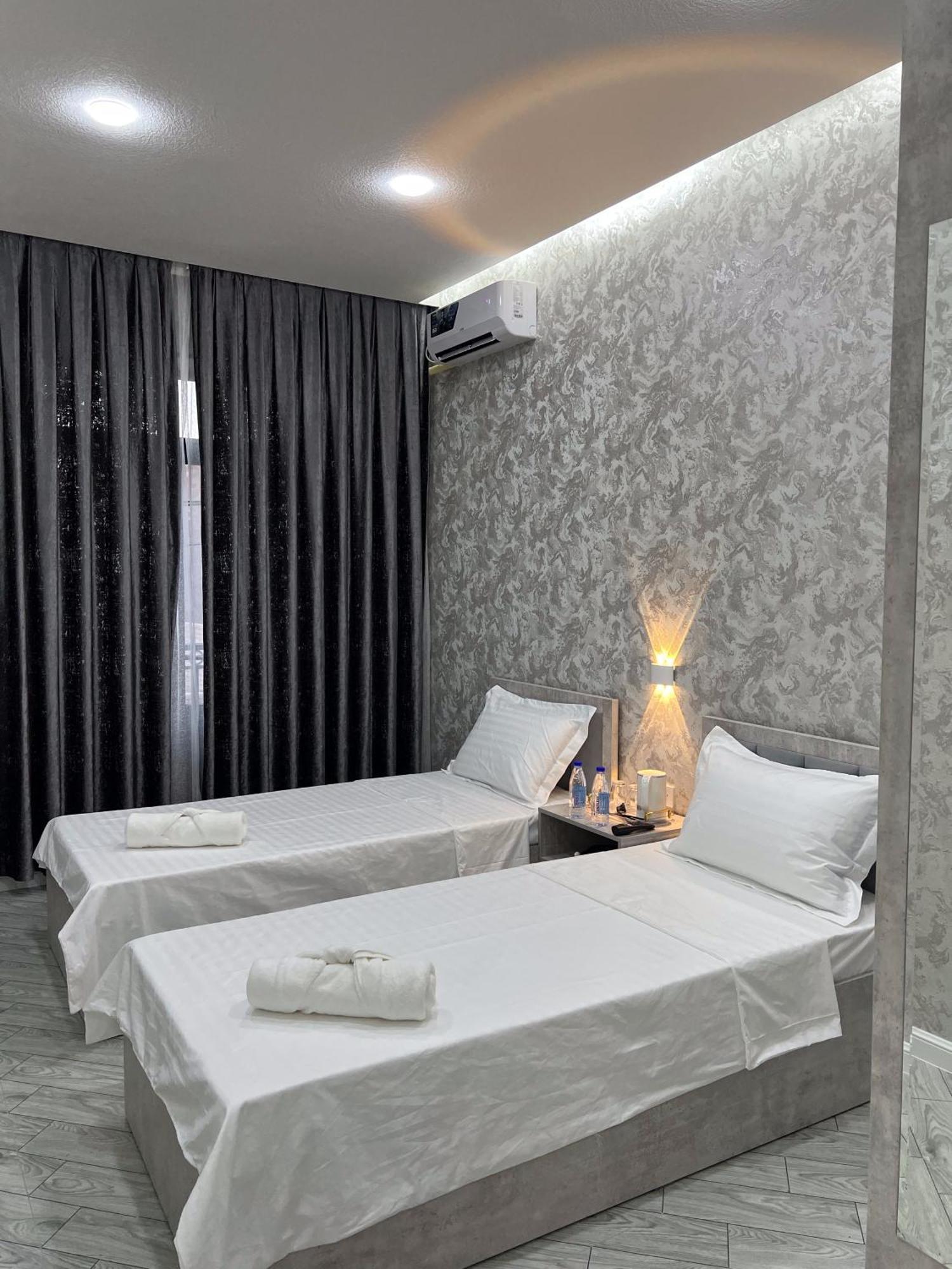 Revel Hotel Taschkent Exterior foto